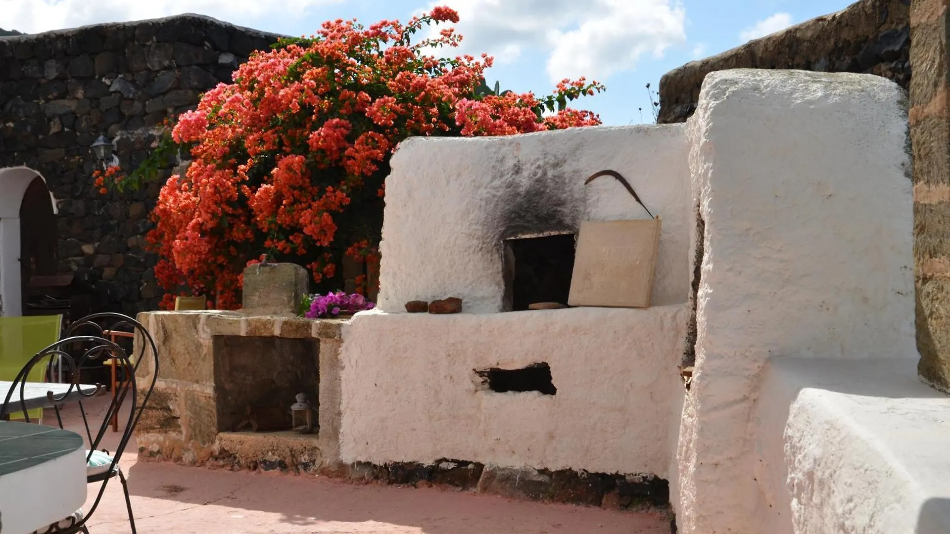 Residence Bugeber By Bamboo Pantelleria 0*,