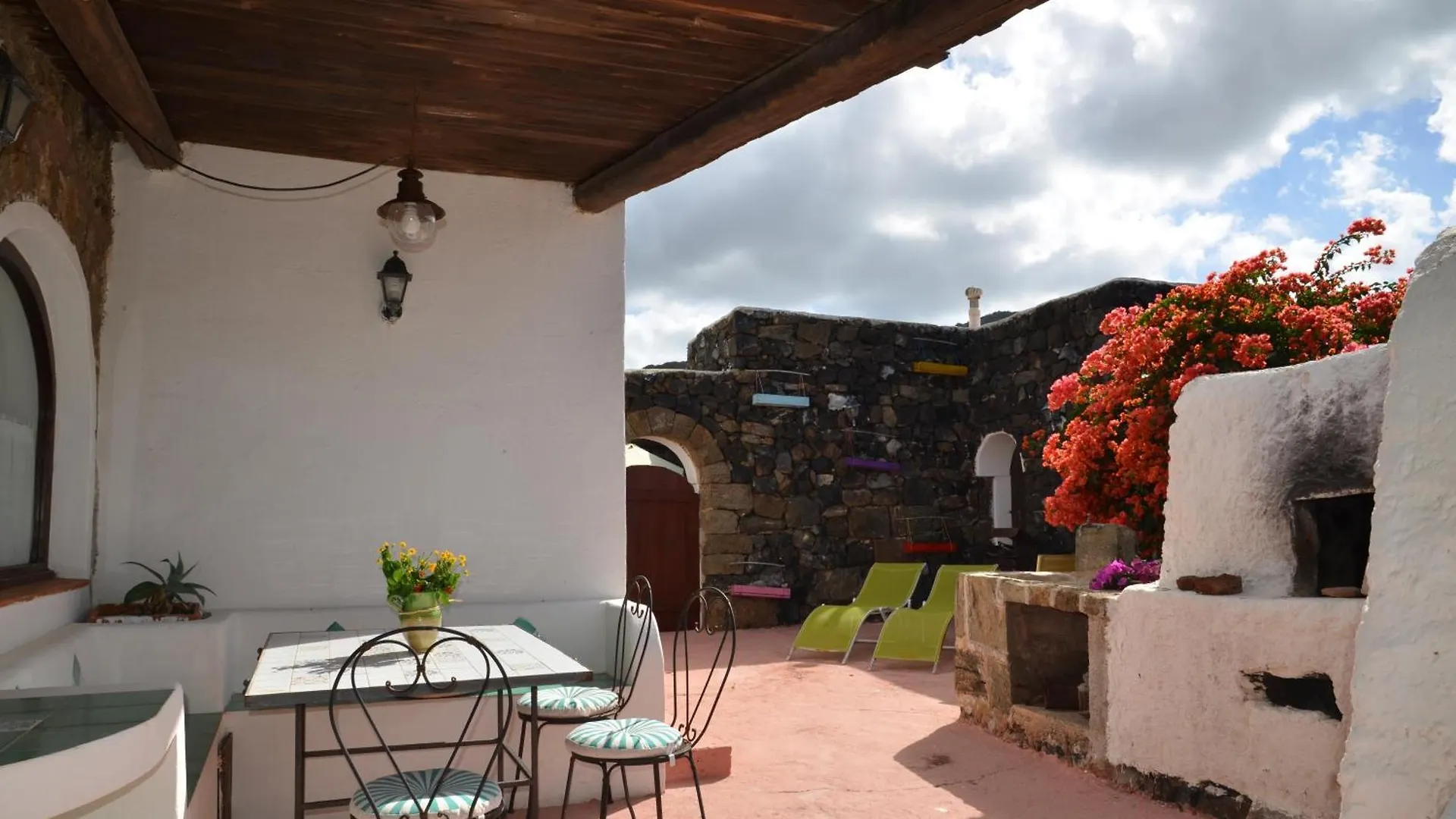 Bamboo Pantelleria Villa 0*,